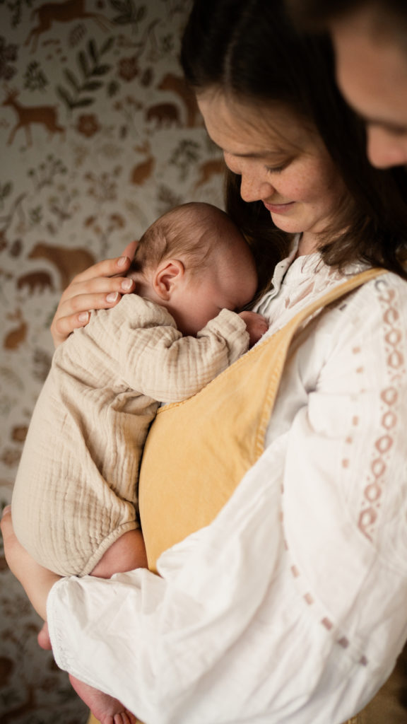 Famille photographiée par un photographe professionnel à Lille à domicile