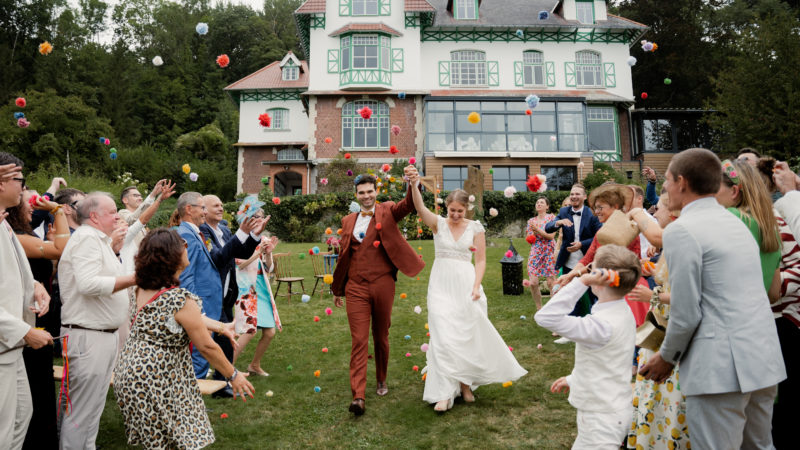 Mariage coloré à la Grande Maison à Cassel