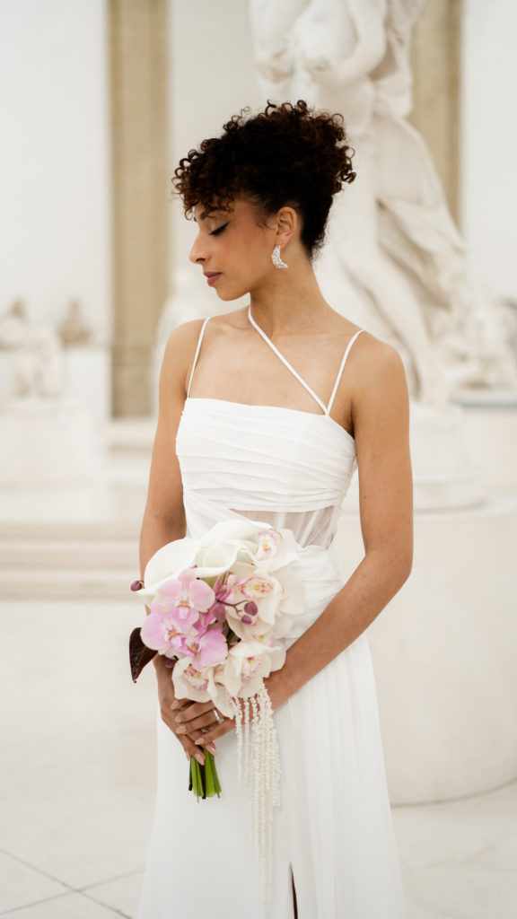 shooting inspiration mariage musee mariage elegant minimaliste maries